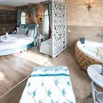 Bed & Breakfast Valentina Castle 4*