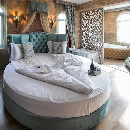 Oda ve Kahvaltı Valentina Castle 4*