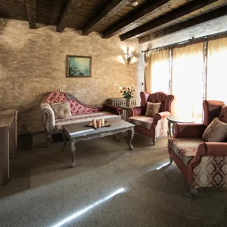 Oda ve Kahvaltı Valentina Castle 4*