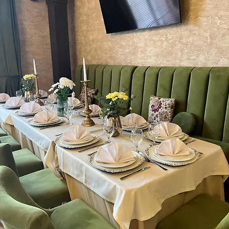 Valentina Castle B&B 오그냐노보