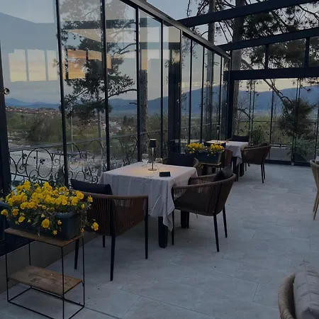 Valentina Castle Oda ve Kahvaltı 4*