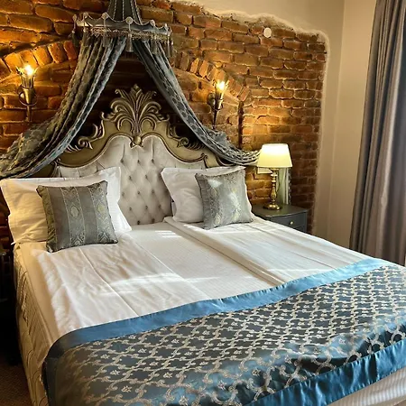 Oda ve Kahvaltı Valentina Castle 4*
