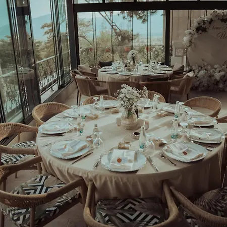 Valentina Castle 4*