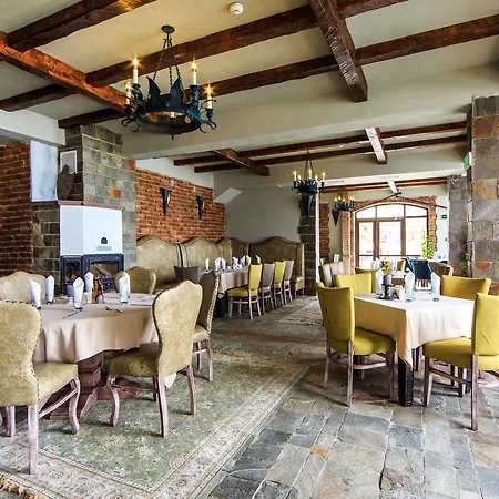 Alojamento de Acomodação e Pequeno-almoço Valentina Castle 4*