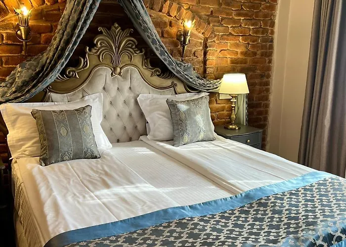 Bed & Breakfast Valentina Castle 4*