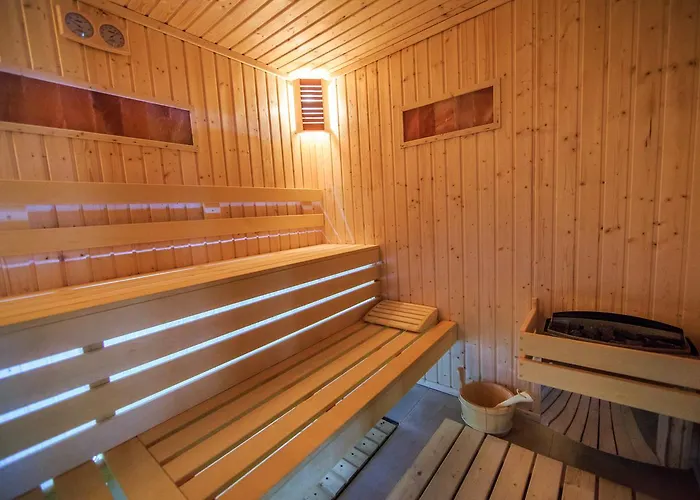 Valentina Castle Bed & Breakfast